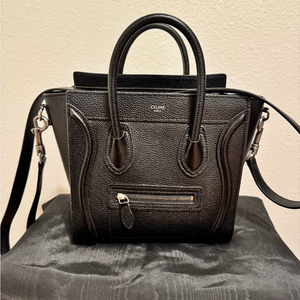 Celine Black Leather 
Slightly used no scratches 
No tears,Dust bag included